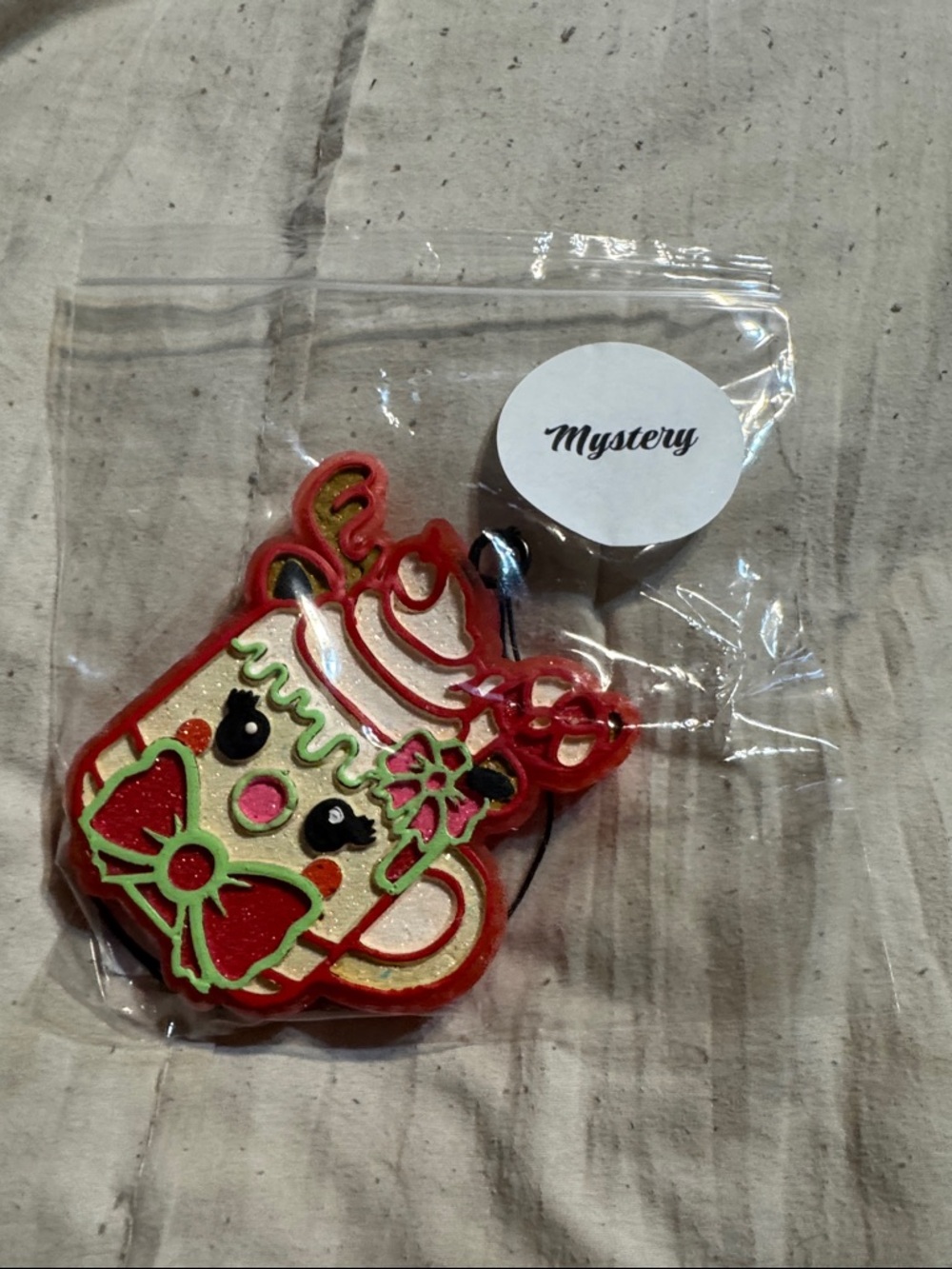 Mystery Car Scent Holiday Cup Charm with Red & Green Accents
